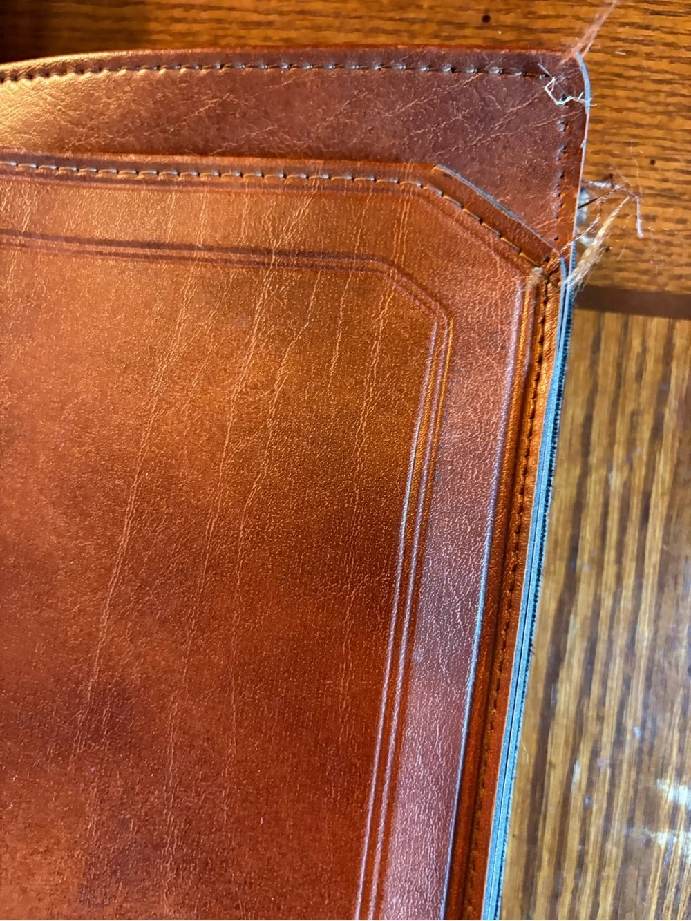 Vintage Brown Leather Portfolio Briefcase - Sleek Professional Carry with zipper